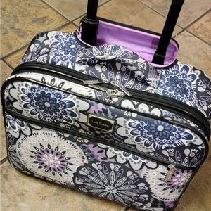 Vera Bradley Spinner Luggage Bag (New)